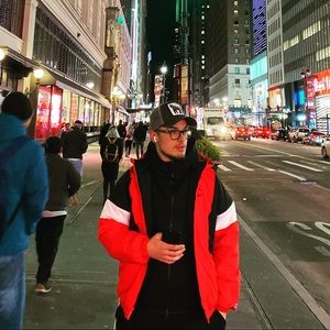 Meet your Posher, Oresti